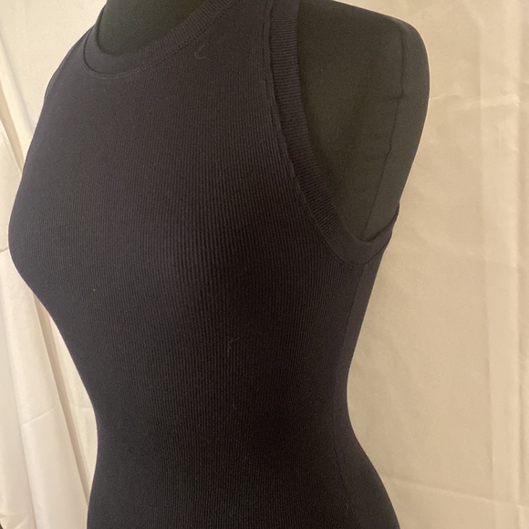 wilfred free black sleeveless midi body con dress - Picture 4 of 8